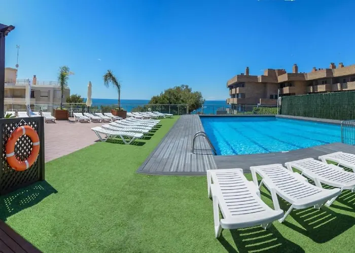 New Torrassa Planet Costa Dorada * سالو